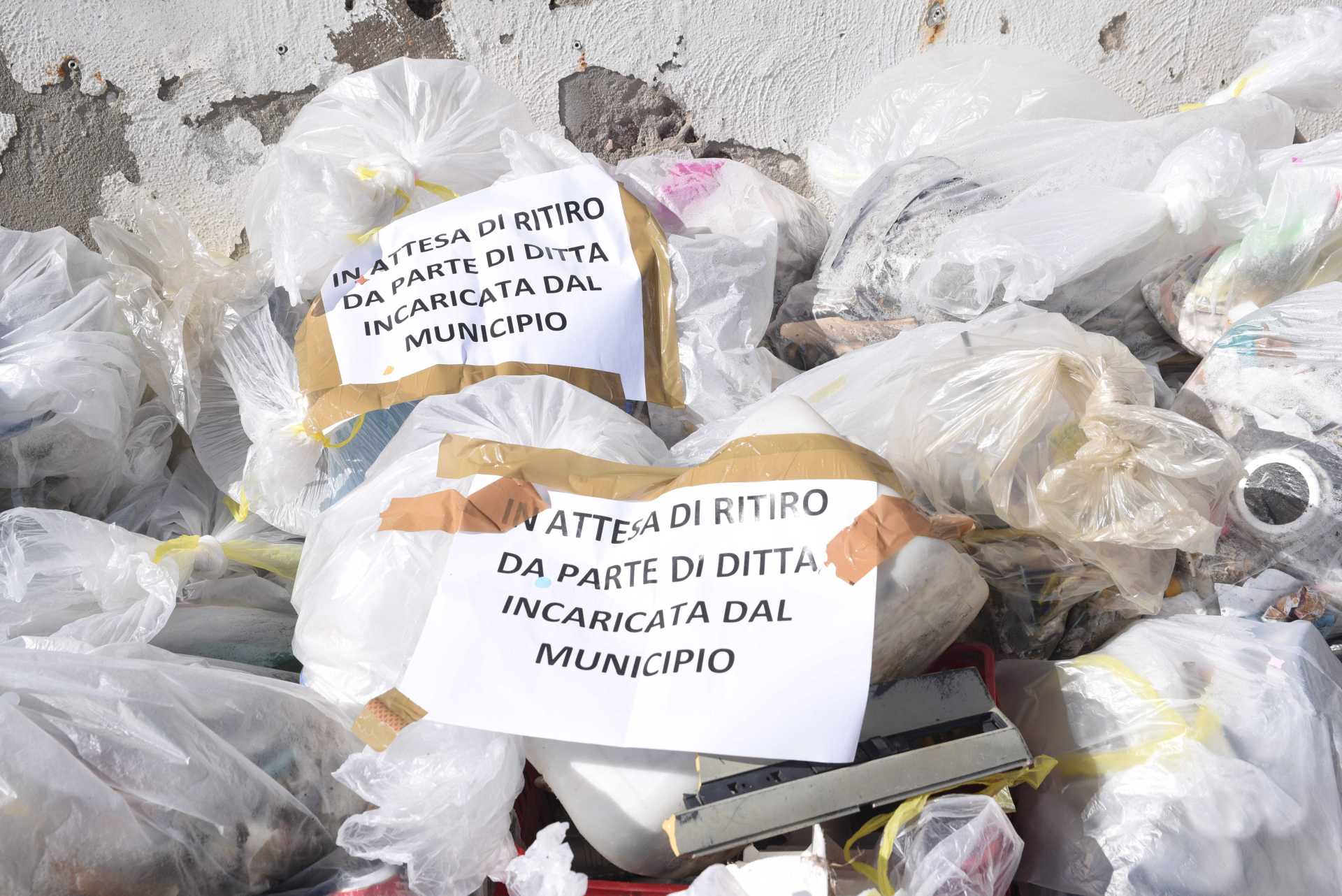 We Love Ostia, San Valentino sulla spiaggia insieme a Retake